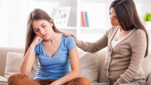 ¡No las digas! 5 frases que provocarán inseguridades en tu hija