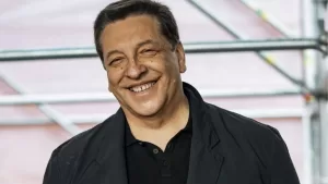 ¿Julio César Rodríguez podría dejar CHV tras la salida de Carlos Valencia? Esto respondió el canal