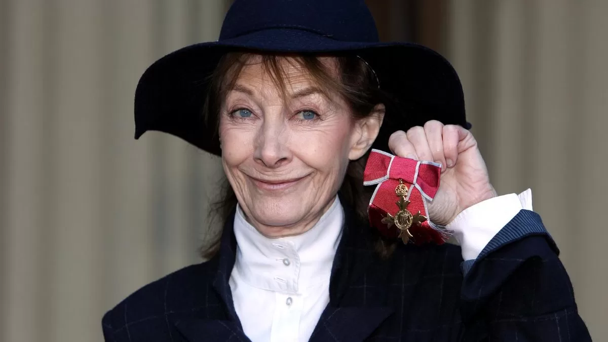 Jean Marsh (1)