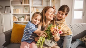 Día de la madre 2025: Cinco ideas de regalos de última hora por menos de 35 mil pesos