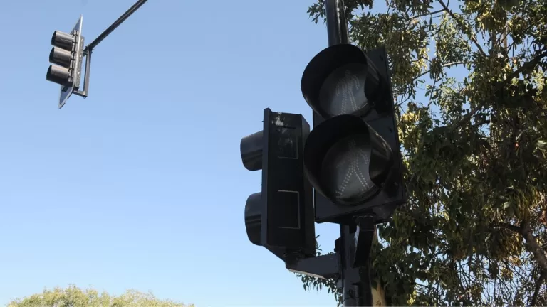 Corte de luz en tres comunas de Santiago para este lunes 19 de mayo: en qué sectores y desde qué hora